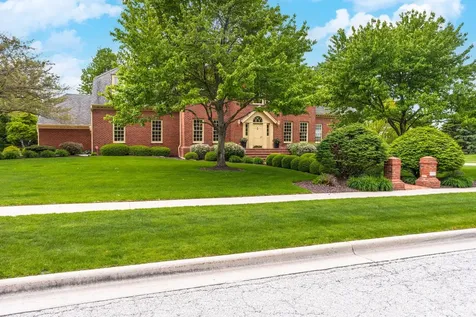 3301 Wisteria Lane Bloomington IL 61704