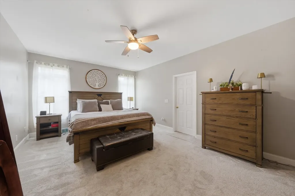 1571 Woodland Lane Bolingbrook IL 60490