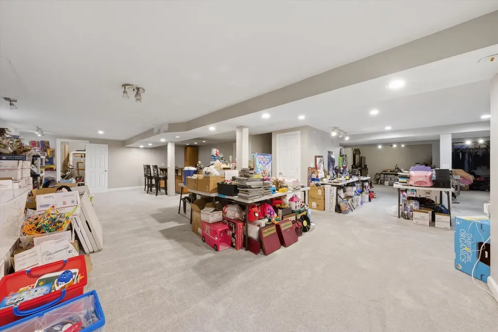 1571 Woodland Lane Bolingbrook IL 60490