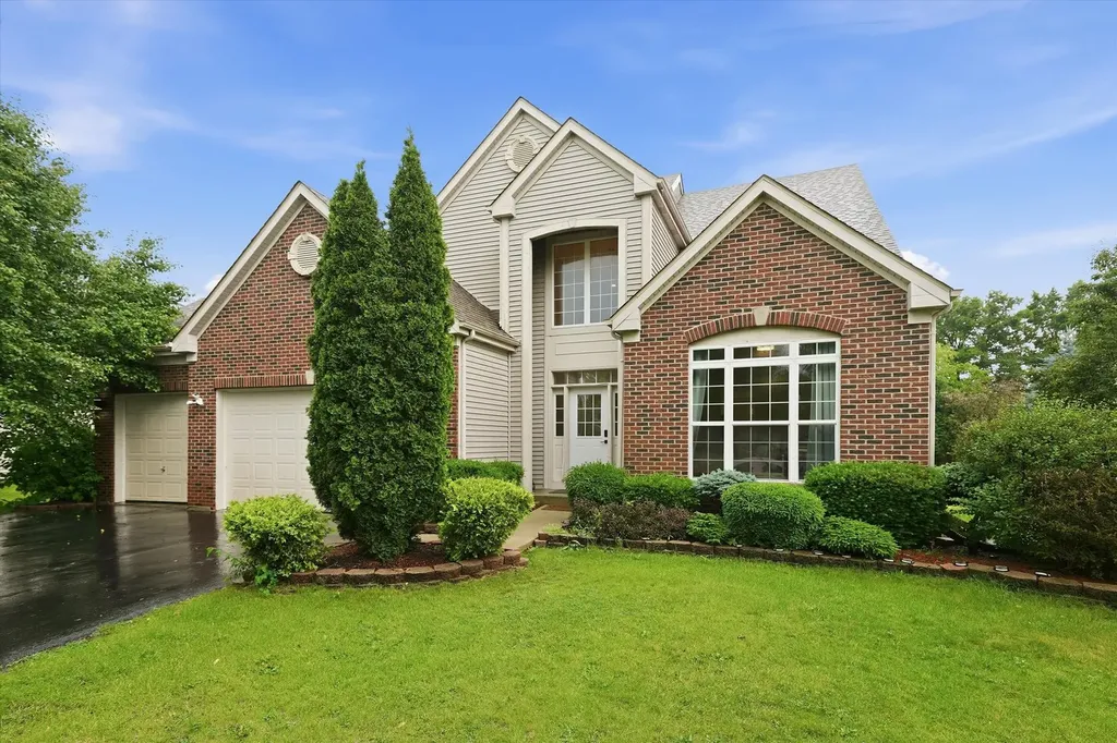 1571 Woodland Lane Bolingbrook IL 60490
