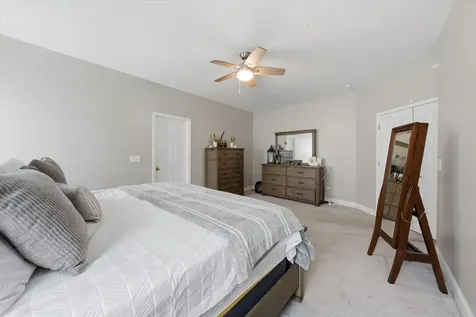 1571 Woodland Lane Bolingbrook IL 60490