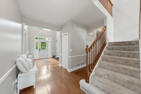 1571 Woodland Lane Bolingbrook IL 60490