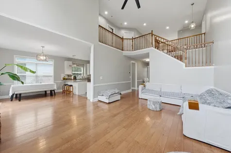 1571 Woodland Lane Bolingbrook IL 60490
