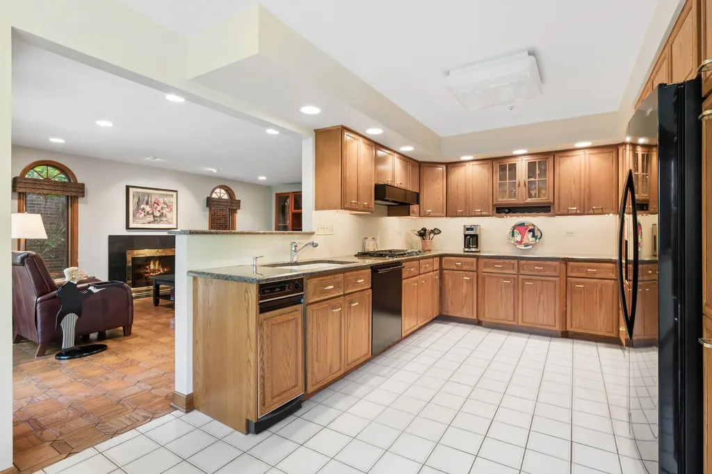 2208 Milton Avenue Park Ridge IL 60068