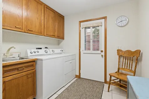 2208 Milton Avenue Park Ridge IL 60068