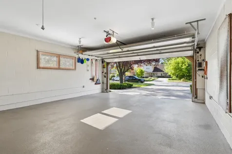2208 Milton Avenue Park Ridge IL 60068
