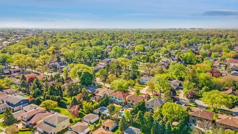 2208 Milton Avenue Park Ridge IL 60068