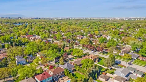 2208 Milton Avenue Park Ridge IL 60068