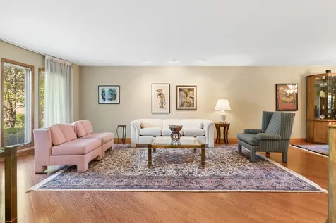2208 Milton Avenue Park Ridge IL 60068