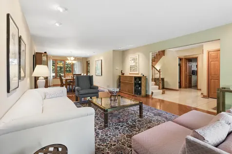 2208 Milton Avenue Park Ridge IL 60068