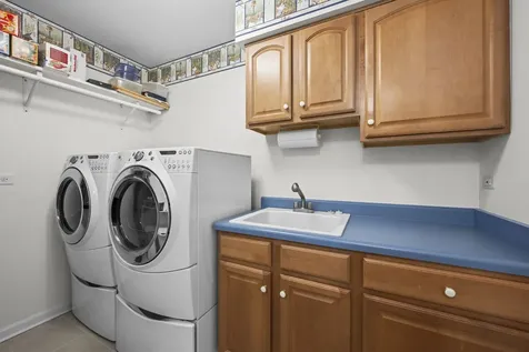 5250 Morningview Drive Hoffman Estates IL 60192
