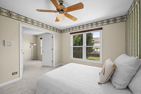5250 Morningview Drive Hoffman Estates IL 60192