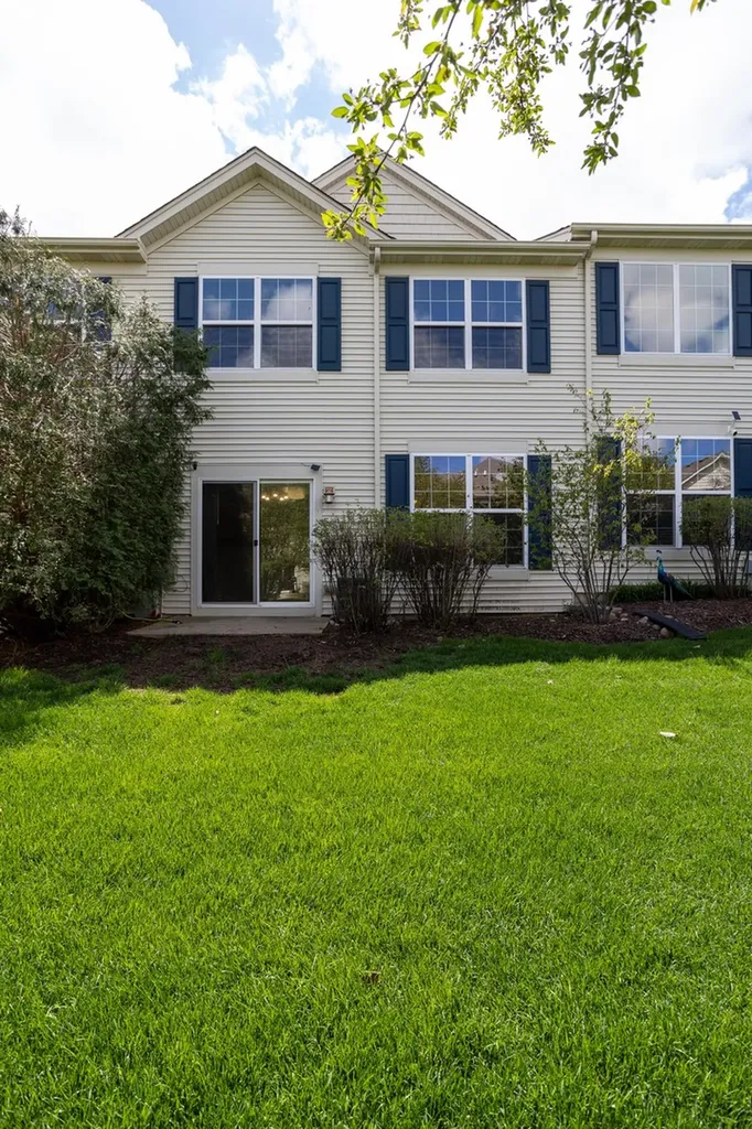 11965 Brunschon Lane Huntley IL 60142