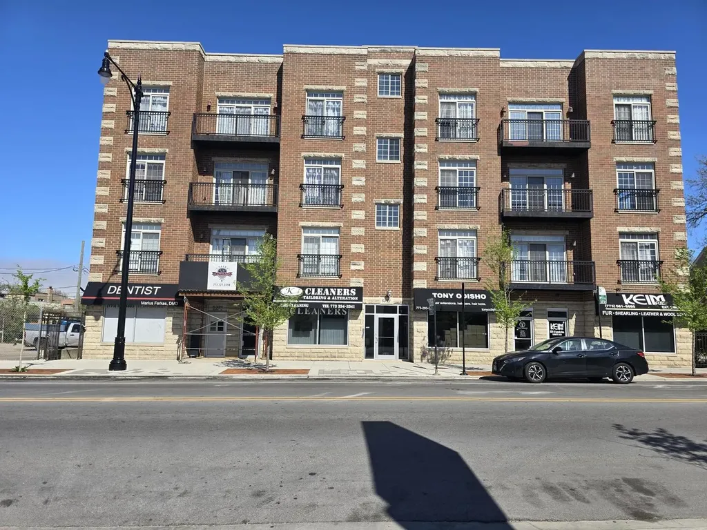 5321 North Lincoln Avenue Chicago IL 60625