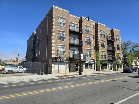 5321 North Lincoln Avenue Chicago IL 60625