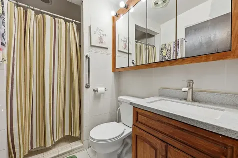 124 East Melody Lane Woodstock IL 60098