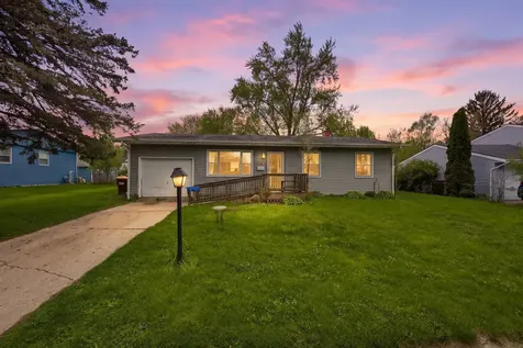 124 East Melody Lane Woodstock IL 60098