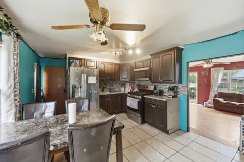 124 East Melody Lane Woodstock IL 60098