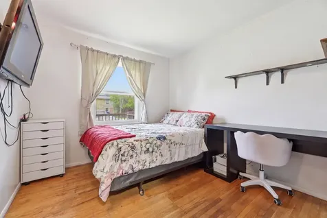 124 East Melody Lane Woodstock IL 60098