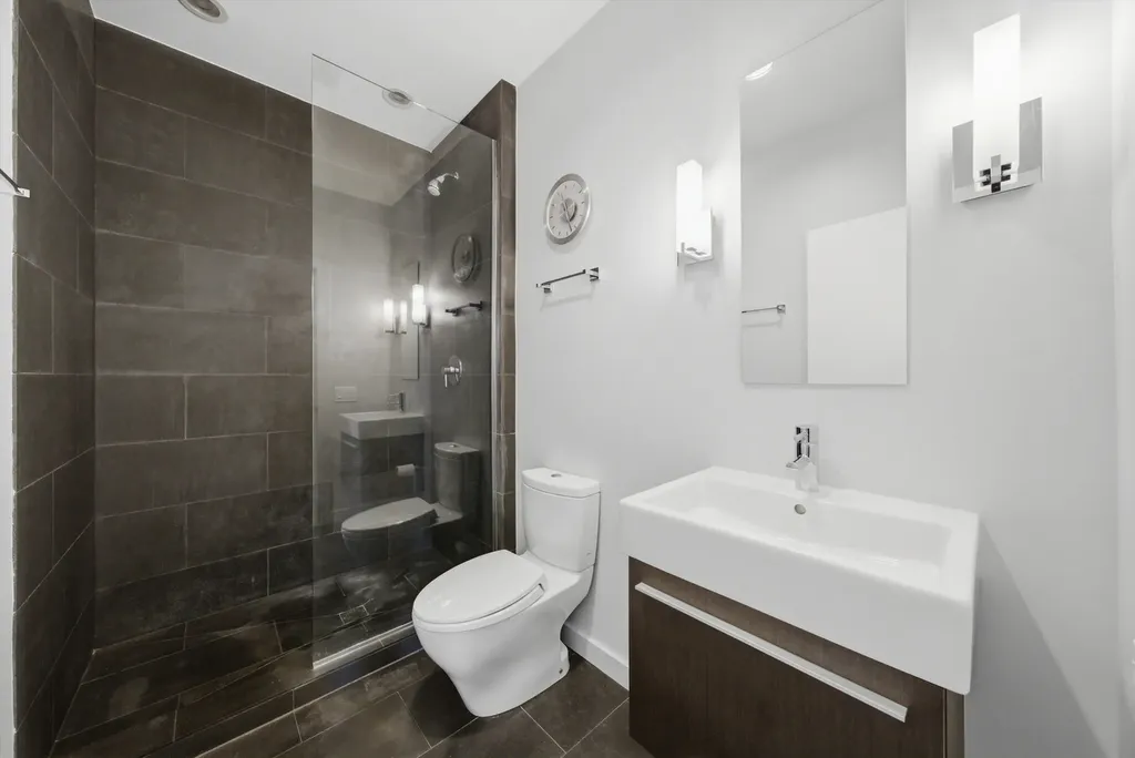 2028 West Division Street Chicago IL 60622