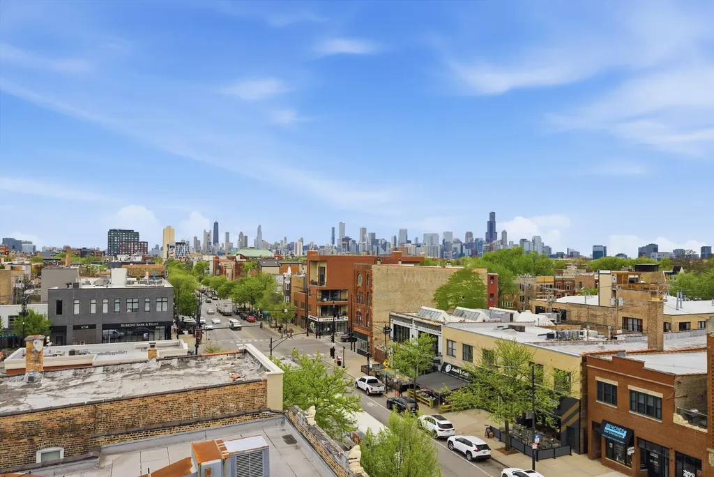 2028 West Division Street Chicago IL 60622