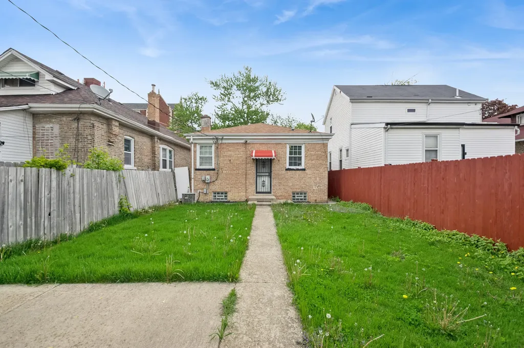 1418 North Waller Avenue Chicago IL 60651