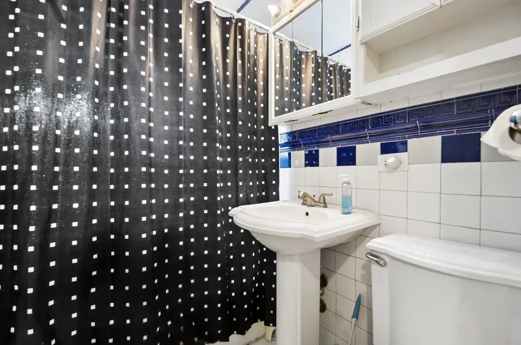 1418 North Waller Avenue Chicago IL 60651