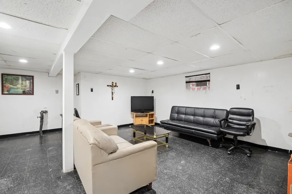 1418 North Waller Avenue Chicago IL 60651