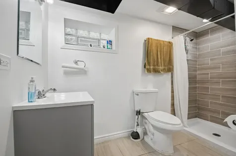 1418 North Waller Avenue Chicago IL 60651
