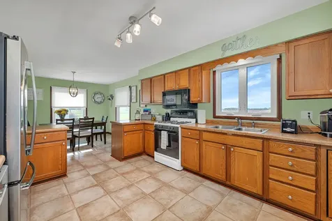 2062 West Garden Drive Kankakee IL 60901