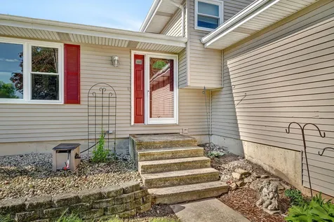 2062 West Garden Drive Kankakee IL 60901
