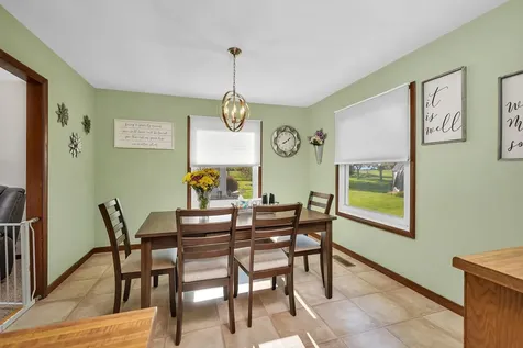 2062 West Garden Drive Kankakee IL 60901