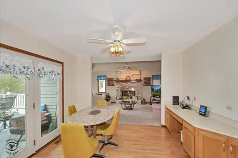 233 Goldenwood Court Aurora IL 60502