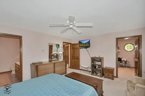 233 Goldenwood Court Aurora IL 60502