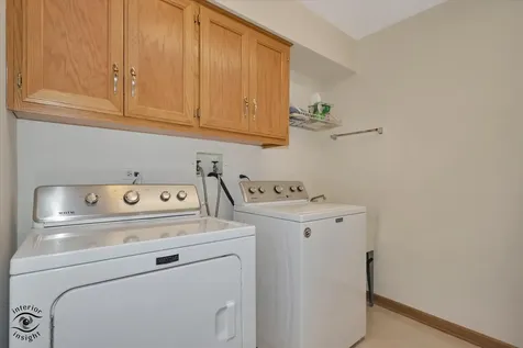 233 Goldenwood Court Aurora IL 60502