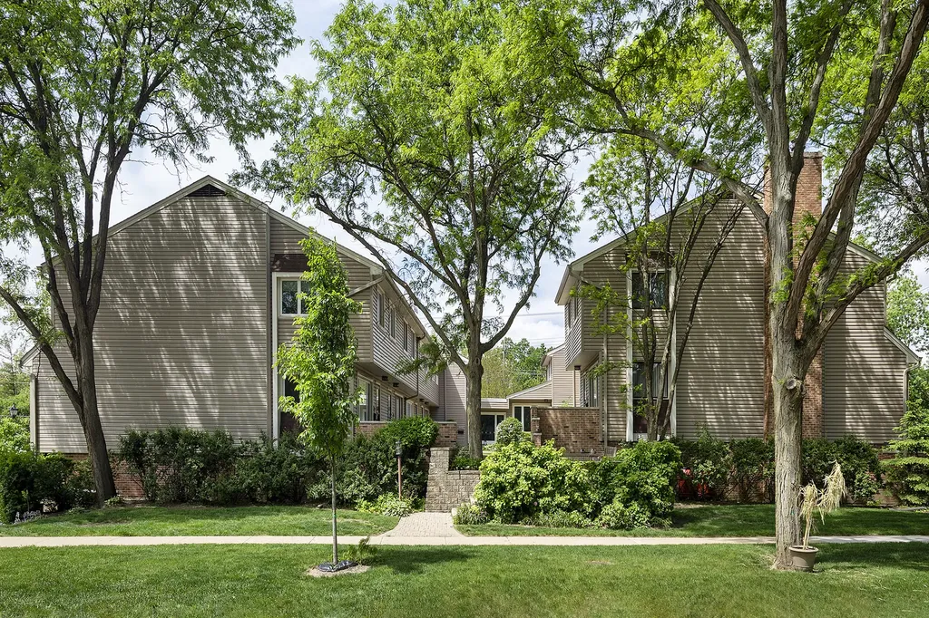 1148 Meadow Road Northbrook IL 60062