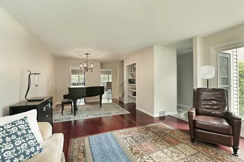 1148 Meadow Road Northbrook IL 60062
