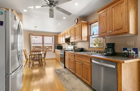 7024 Brementowne Road Tinley Park IL 60477