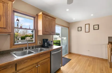 7024 Brementowne Road Tinley Park IL 60477