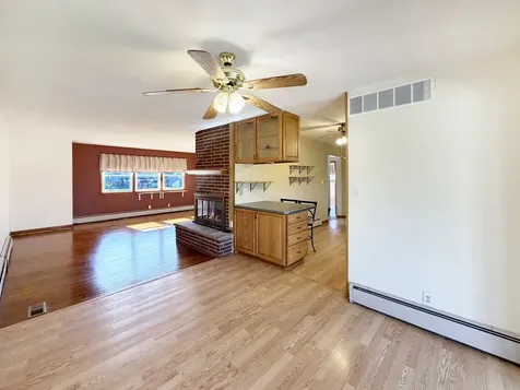 527 Timber Hills Drive Freeport IL 61032