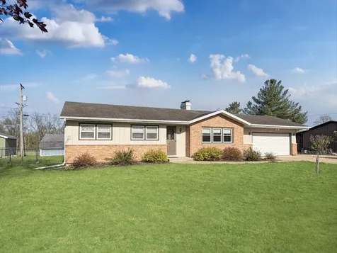 527 Timber Hills Drive Freeport IL 61032