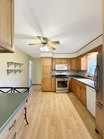 527 Timber Hills Drive Freeport IL 61032