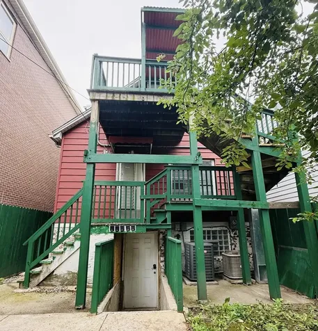 956 West 36th Street Chicago IL 60609