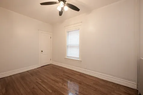 7653 South Saint Lawrence Avenue Chicago IL 60619