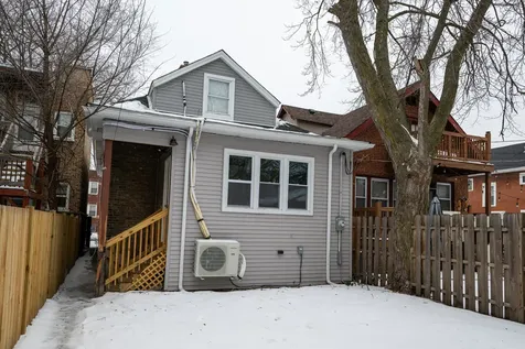 7653 South Saint Lawrence Avenue Chicago IL 60619