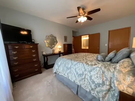 832 Coronado Court Elgin IL 60123