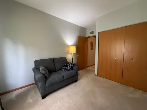 832 Coronado Court Elgin IL 60123