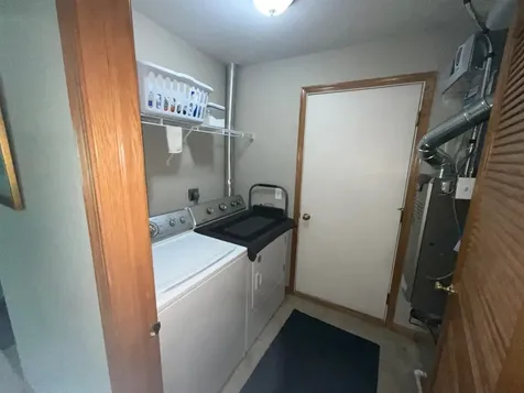 832 Coronado Court Elgin IL 60123