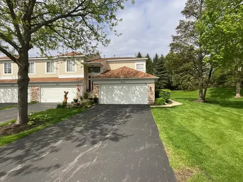 832 Coronado Court Elgin IL 60123