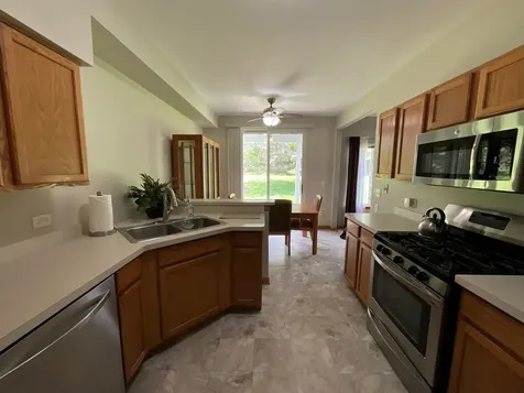832 Coronado Court Elgin IL 60123
